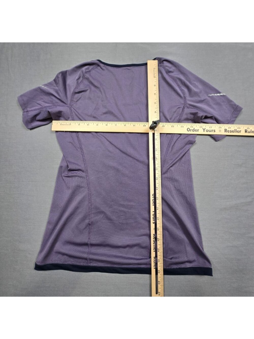 ArcTeryx Womens S Performance T-Shirt Purple Short Sleeve Activewear - Picture 4 of 4